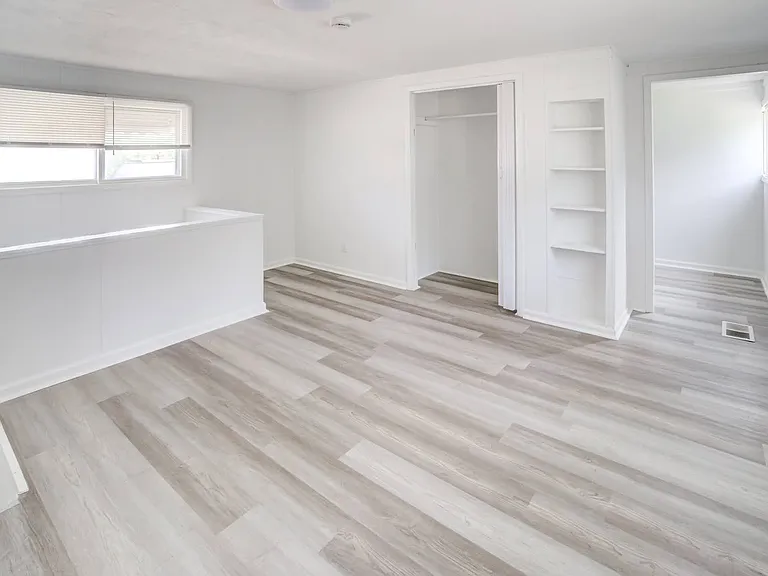 13117 Wilton Ave — Photo 14