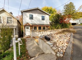 11 Winter Ave, Deep River, CT 06417