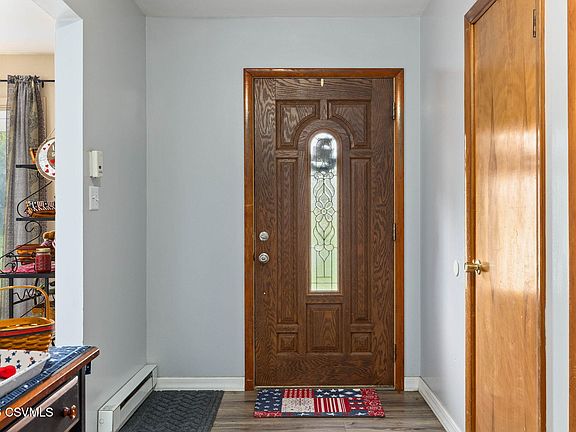 5th image of 282 McCracken Rd