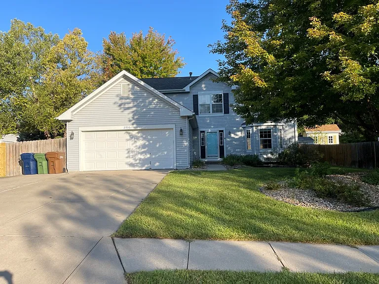 2930 Blackhawk Dr — Photo 1