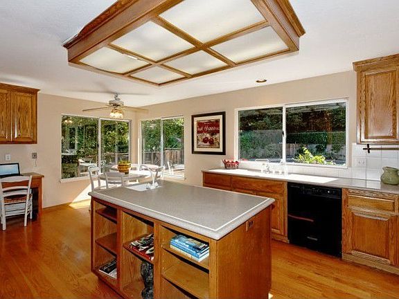 Spacious Eat-in Kitchen