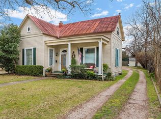313 W Austin St, Fredericksburg, TX 78624