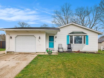 204 N Douglas Ave, Three Rivers, MI, 49093