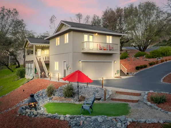 13818 Hemlock Dr, Penn Valley, CA 95946