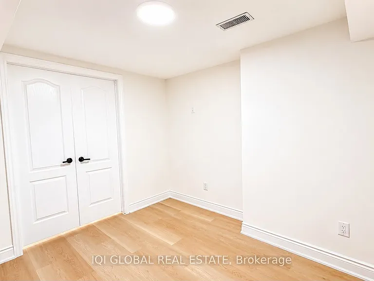 3937 Oland Dr #BASEMENT — Photo 10