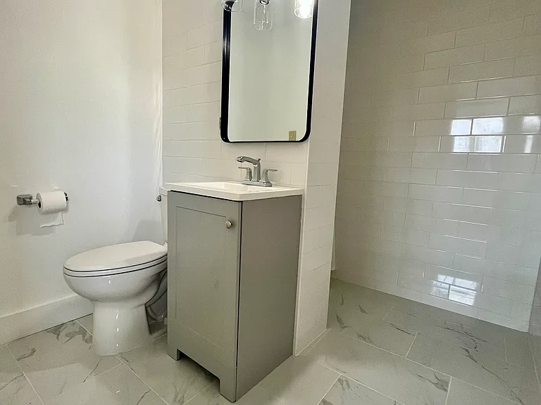 889 Farmington Ave #1 — Photo 4