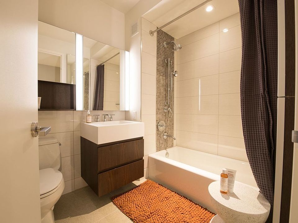 1st image of 525 W 52nd St APT 3RN