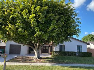6421 NW 199th Ter, Hialeah, FL 33015