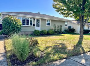 3130 Lois Pl, Highland, IN 46322