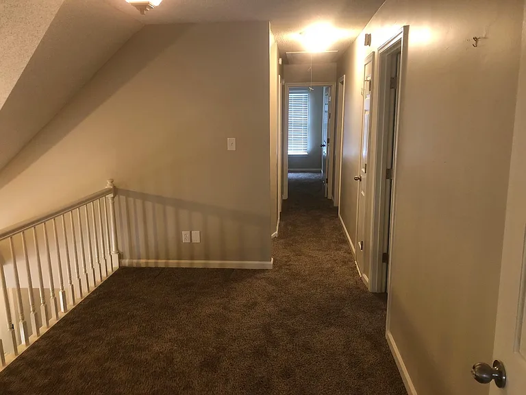 269 Oakleigh Dr — Photo 8