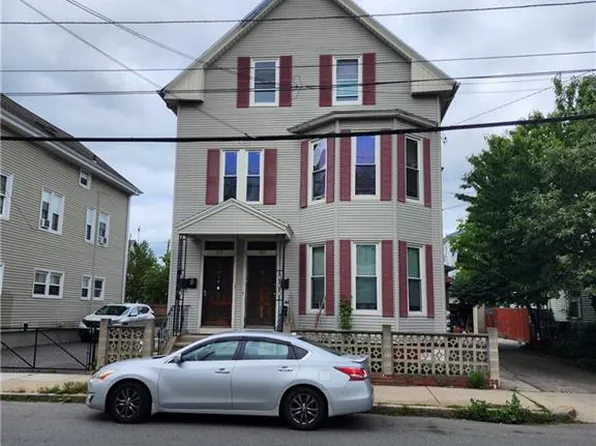 125-127 Pocasset Ave, Providence, RI 02909
