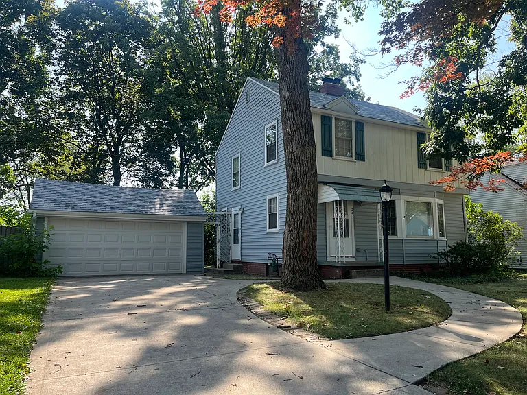2546 Aldringham Rd — Photo 4
