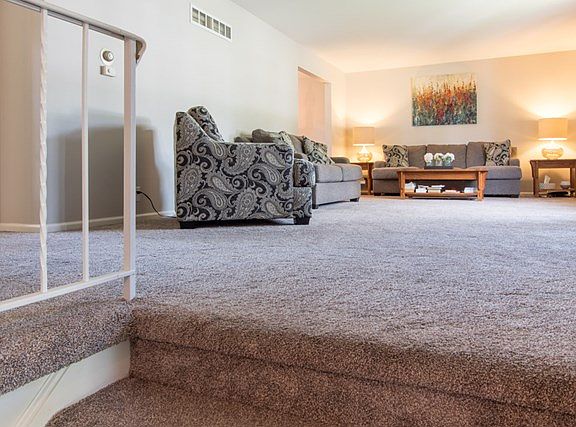 4th image of 1295 Cedarbrook Ct