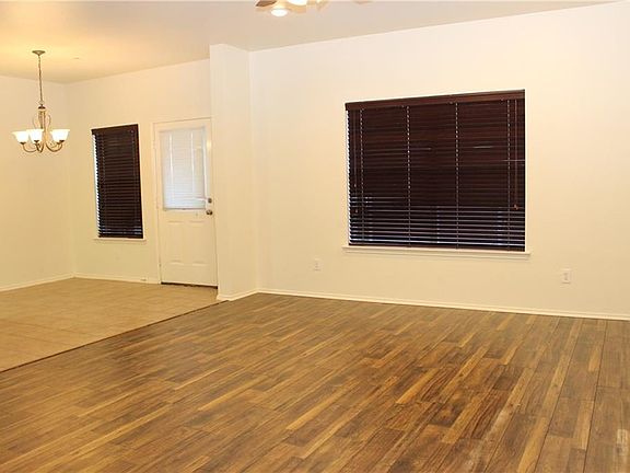 3rd image of 8521 Forest Highlands Dr