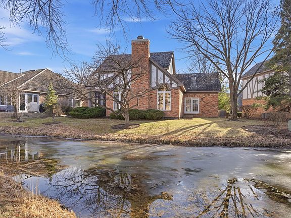 3rd image of 26 Lake Ridge Club Dr