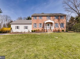 2912 York Manor Rd, Phoenix, MD 21131