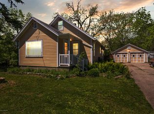 5014 Pleasant Grove Rd, Lansing, MI 48910