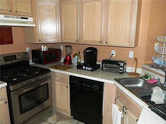 4th image of 692 Pete Payan Dr
