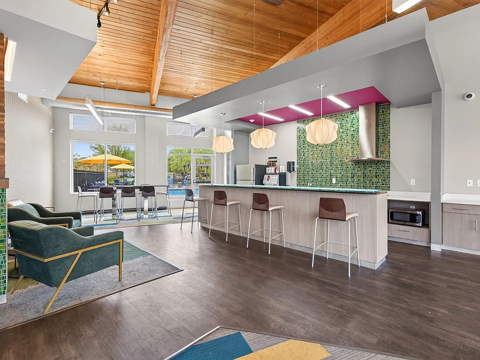 Shoreview Grand