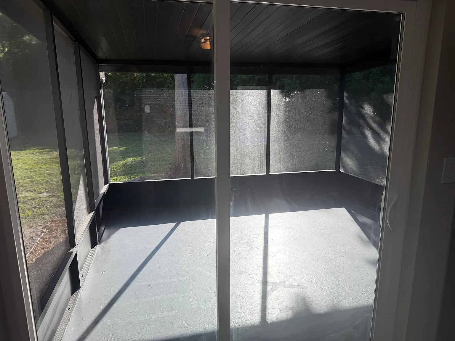 3 bed, 1067 sqft, $2,200 — Photo 3