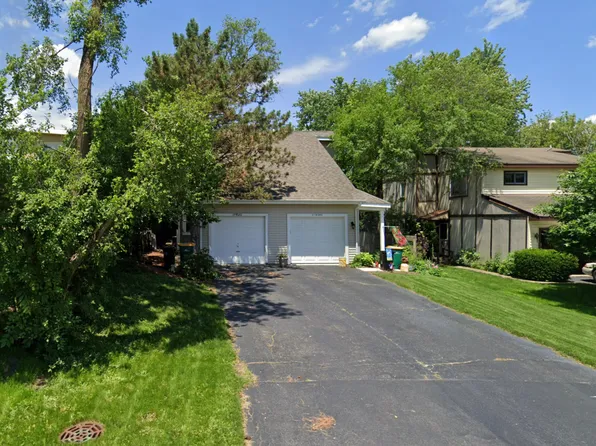 27W082 Cooley Ave, Winfield, IL 60190