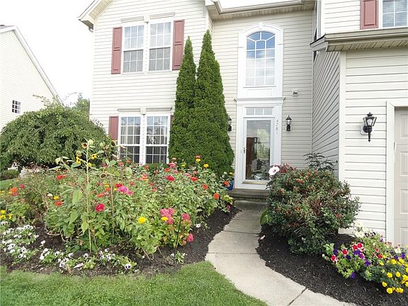 2nd image of 4781 Pineview Dr