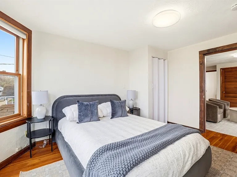 77 Swan St #2 — Photo 12