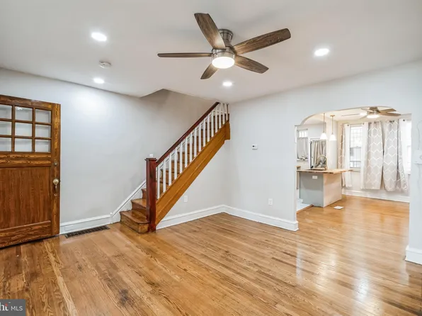 2510 S Dewey St, Philadelphia, PA 19142