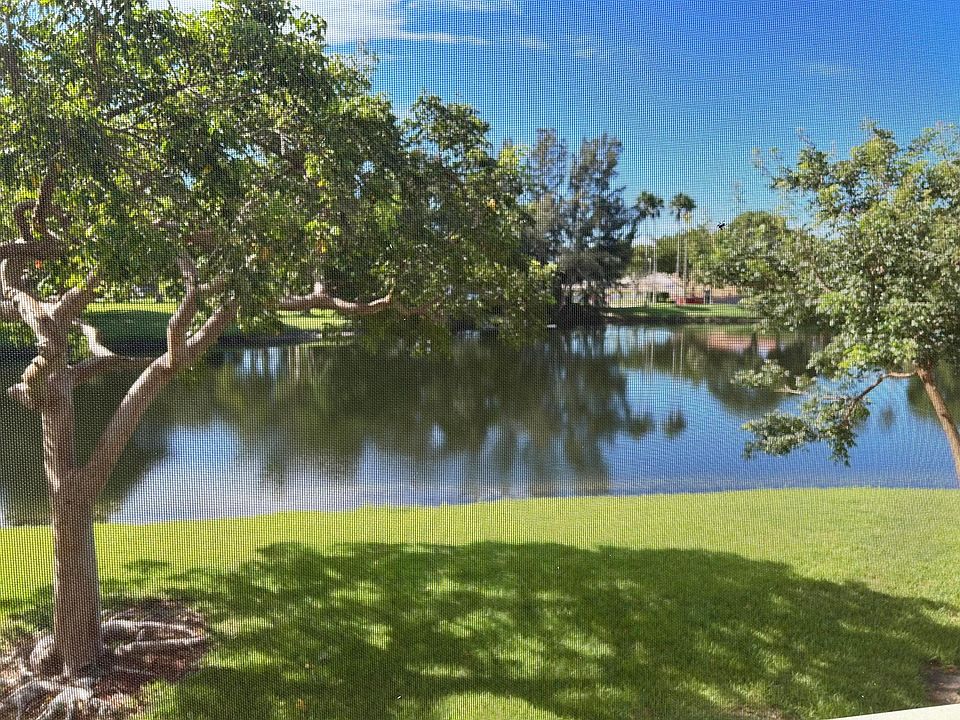 1st image of 5598 Witney Drive #213