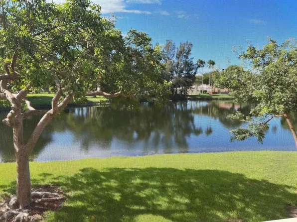 5598 Witney Drive #213, Delray Beach, FL 33484