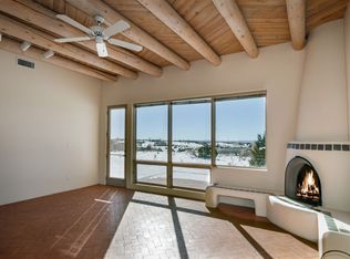 43 Cuesta Rd, Santa Fe, NM 87508