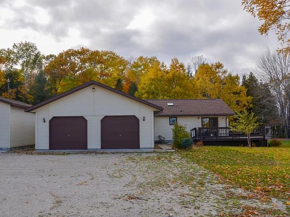 3rd image of W12874 Lakeview Dr