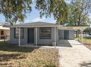 1002 N New Hampshire Ave, Tavares, FL 32778