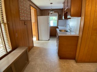 208 Pratt Rd FLOOR 1, Fitchburg, MA 01420