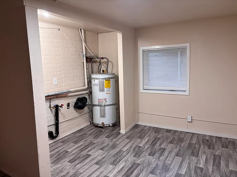 783 Floral Ct — Photo 13