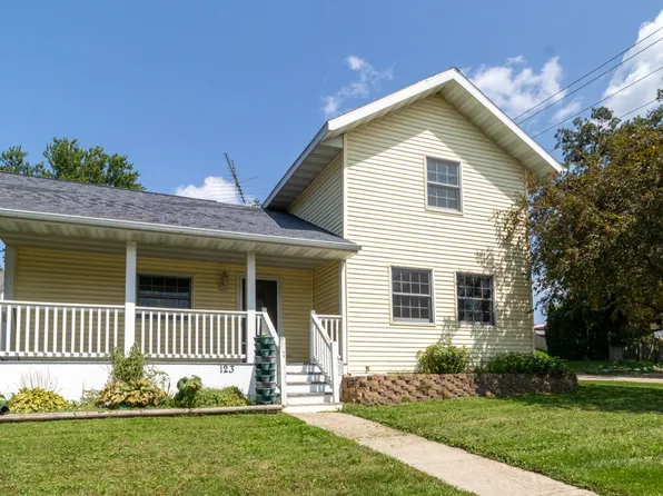 123 E Commerce St, Cambria, WI 53923