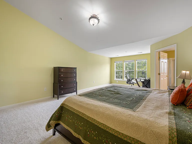 10745 Hillingdon Rd — Photo 45