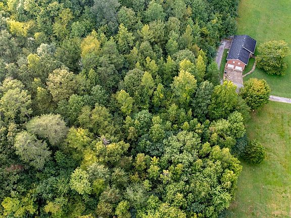 4th image of 1161 Mountain Creek Rd