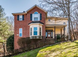 953 S Woodstone Ln, Nashville, TN 37211