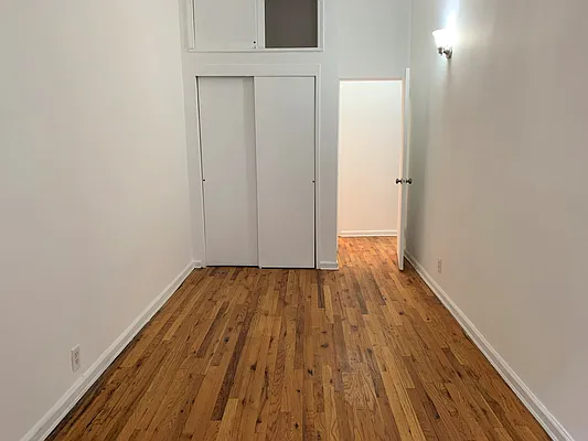 Rented by Joe Gotham LTD | media 11