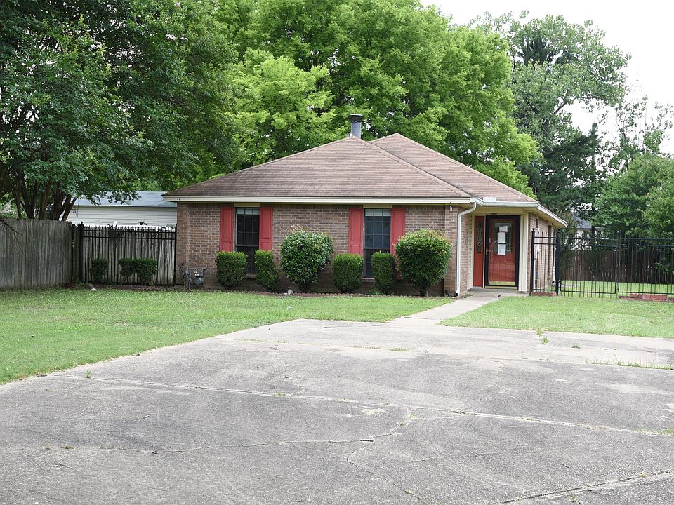 1st image of 5914 Carmel Dr