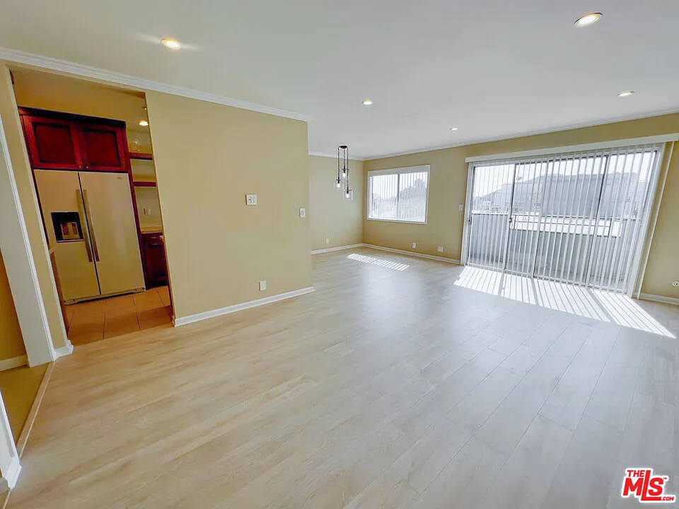 1 bed, 1.0 bath, 767 sqft, $3,200 — Photo 2