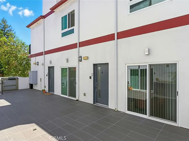 4461 Tujunga Ave #102 — Photo 10