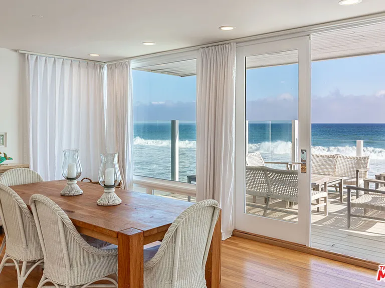 25212 Malibu Rd — Photo 21