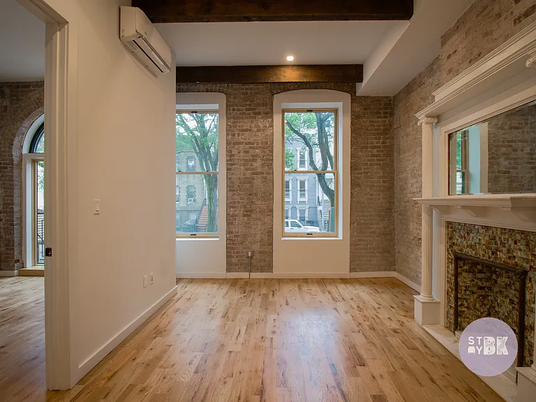89 Moffat St #2F — Photo 3