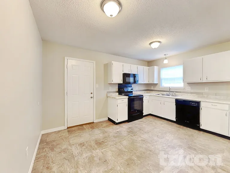 10655 Sterling Apple Dr — Photo 5