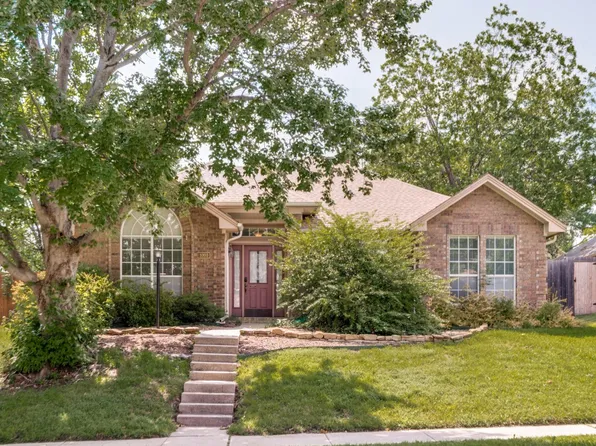 3303 Greenglen Cir, Carrollton, TX 75007