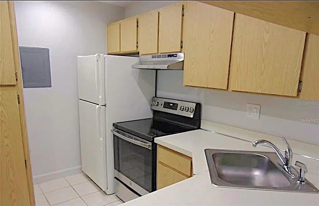 2 bed, 2.0 bath, 1040 sqft, $1,400 — Photo 2