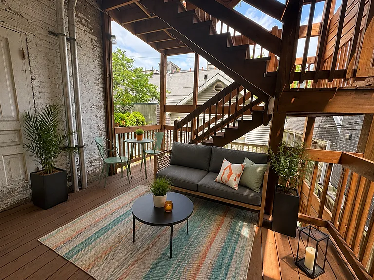 916 W Willow St #2 — Photo 7