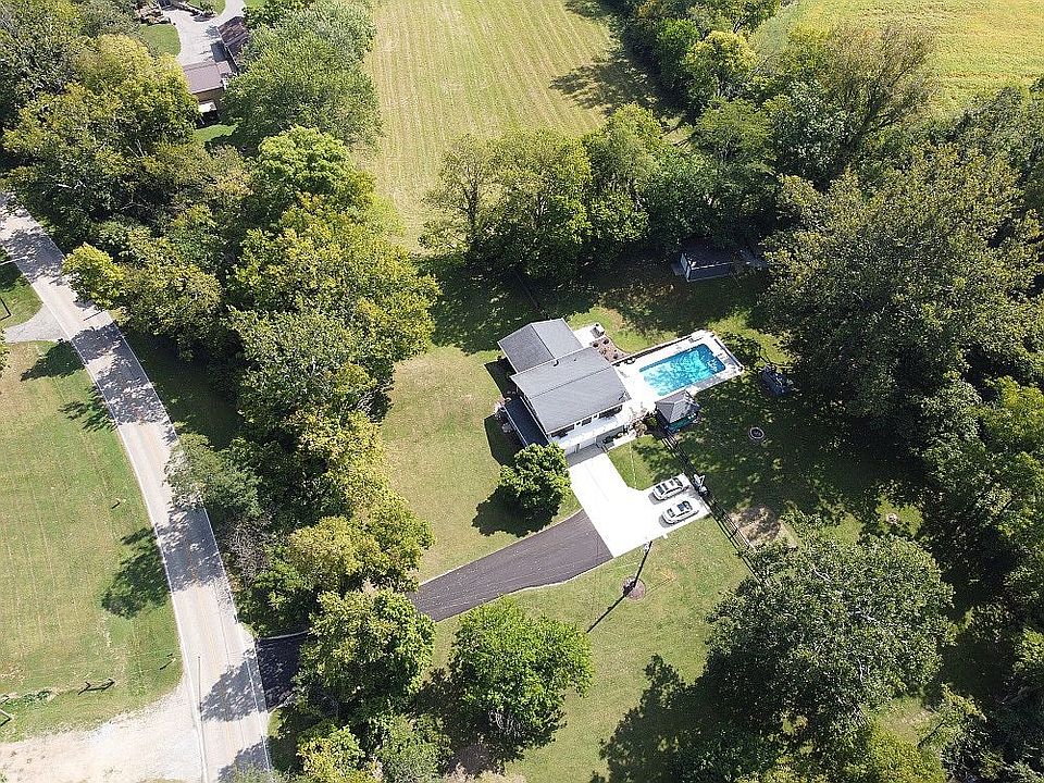 2nd image of 7165 Carson Rd